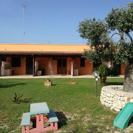 Villa Il Casale Di Zio Marco à Torre Chianca Extérieur photo