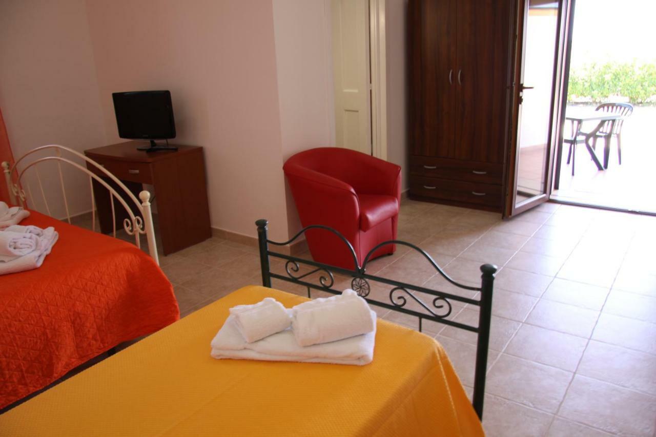 Villa Il Casale Di Zio Marco à Torre Chianca Extérieur photo